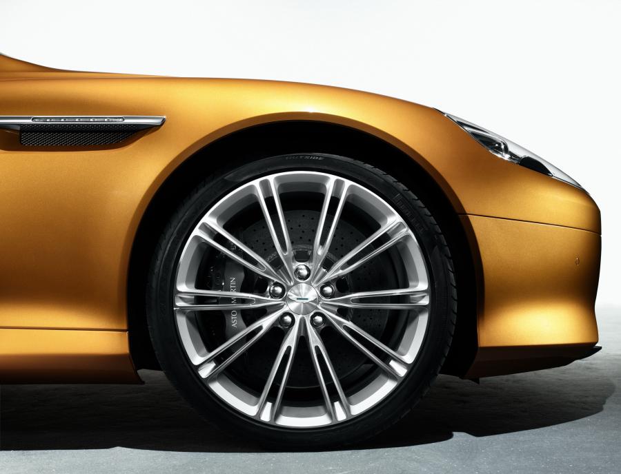 Колеса Aston Martin Virage 2011 года  (фото 33 из 55)